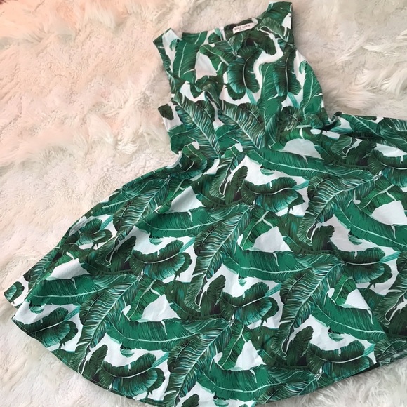Grace Karin green & white tropical print sleeveless 60’s style circular dress - Picture 10 of 13
